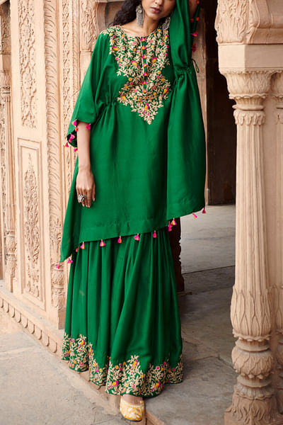 Green embroidered short kaftan and sharara set