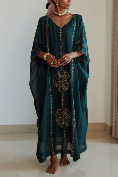 Green floral embroidered long kurta