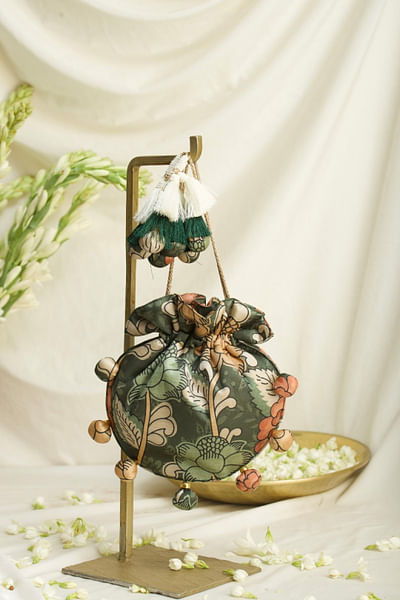 Green floral kalamkari print potli bag