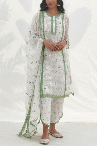 Green floral motif printed kurta set