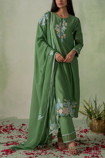 Green floral patch embroidery kurta set