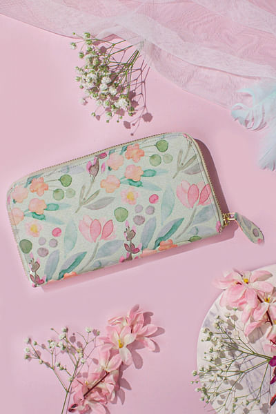 Green floral printed wallet