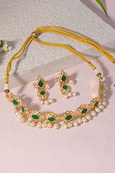 Green jadau and pearl embellished choker set