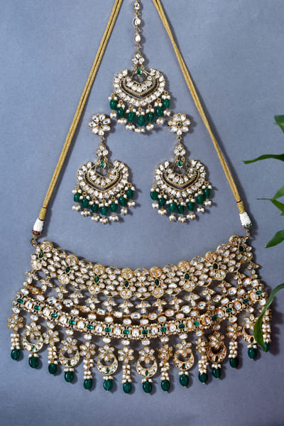 Green kundan polki embellished bridal choker set