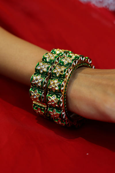 Green meenakari jadau bracelet