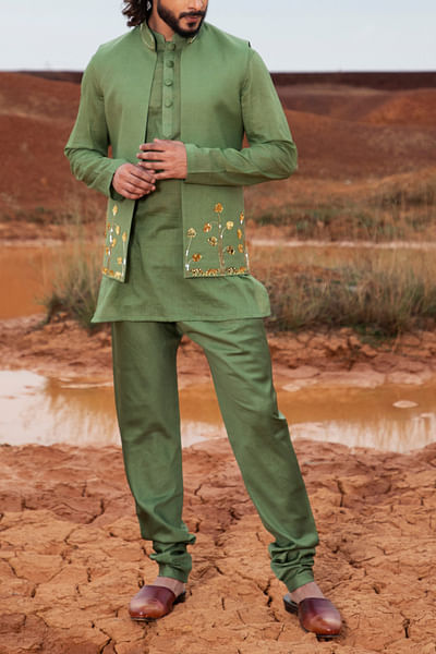Green motifs embroidered bandi kurta set