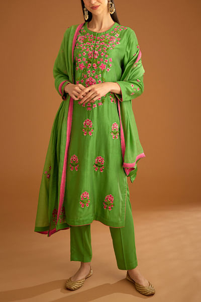 Green thread embroidered kurta set