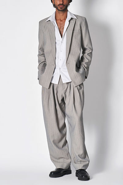 Grey oversized blazer