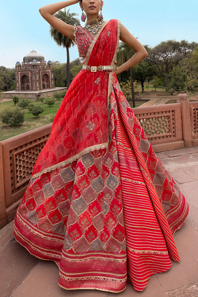 Hot pink ogee banarasi lehenga set