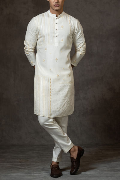 Ivory embroidered kurta set