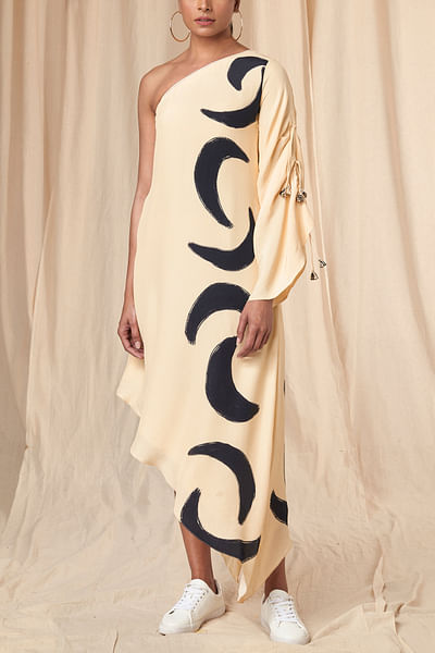 Ivory one-shoulder crescent moon print dress