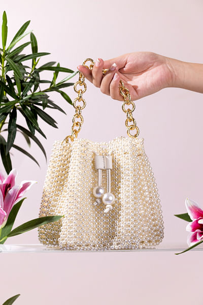 Ivory pearl beaded chain handbag