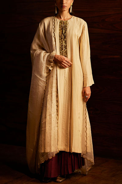 Ivory sequin embroidered pleated woven kurta set