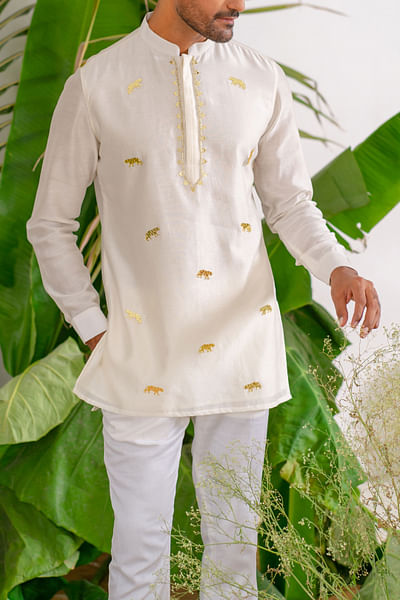 Ivory tiger motif embroidery short kurta set