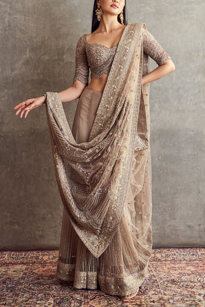 Ivory zardozi embroidery saree set