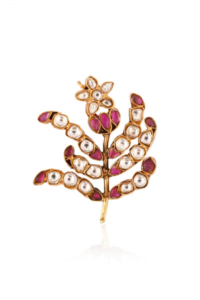 Light pink and white leaf jadtar brooch