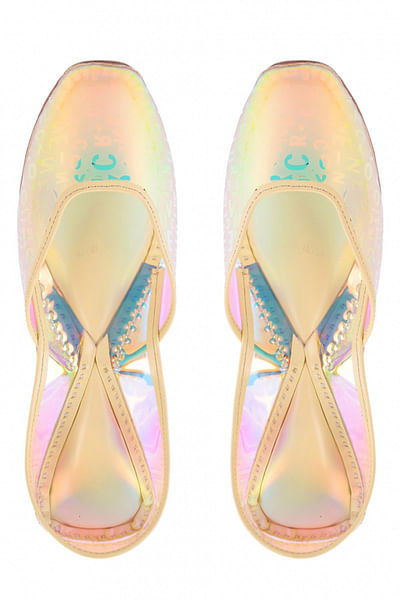 Light pink printed holographic juttis