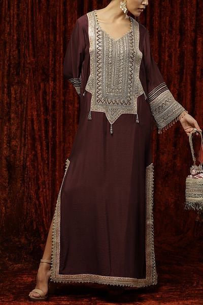 Maroon dori embroidered kaftan