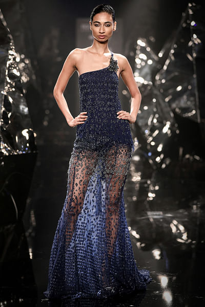 Midnight blue embellished trail skirt set