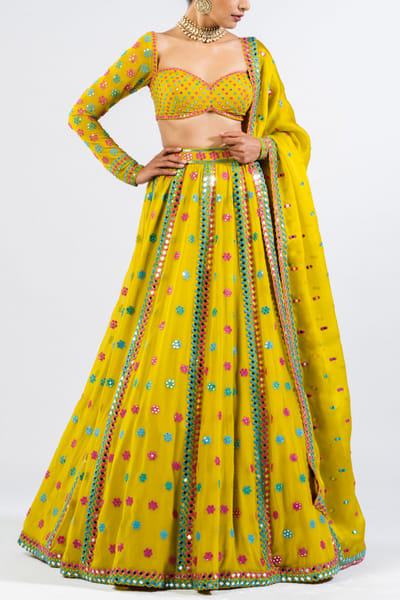 Vvani by Vani Vats Moss green floral embellished lehenga set VVAMAR2305