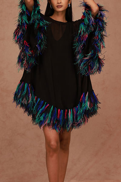 Multicolour feather accented short kaftan set