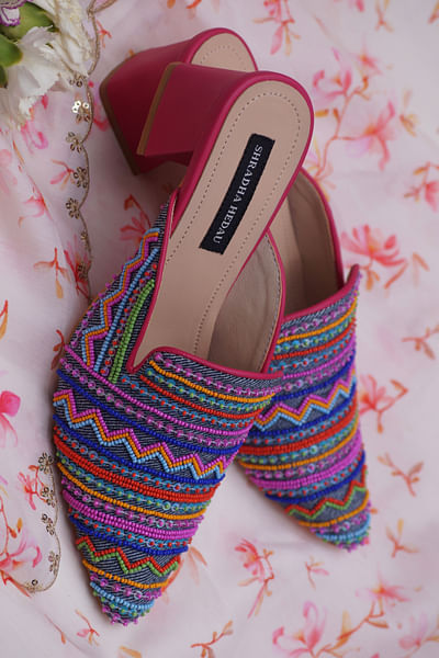 Multicolour linear embroidery mule heels