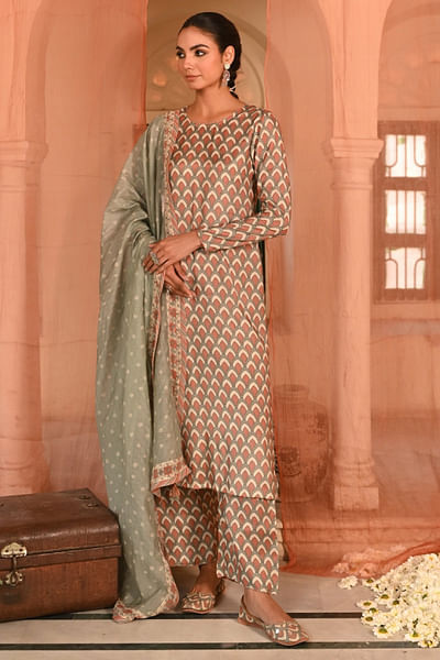 Multicolour peacock feather printed kurta set