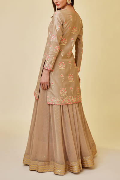 Shyam Narayan Prasad Neutral thread embroidered kurta set SNPMAR2314