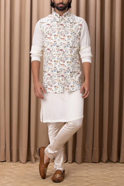 Off-white floral and animal print bandi kurta set