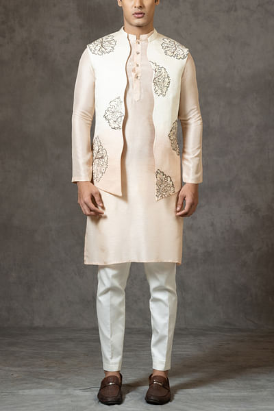 Peach floral embroidered Nehru kurta set