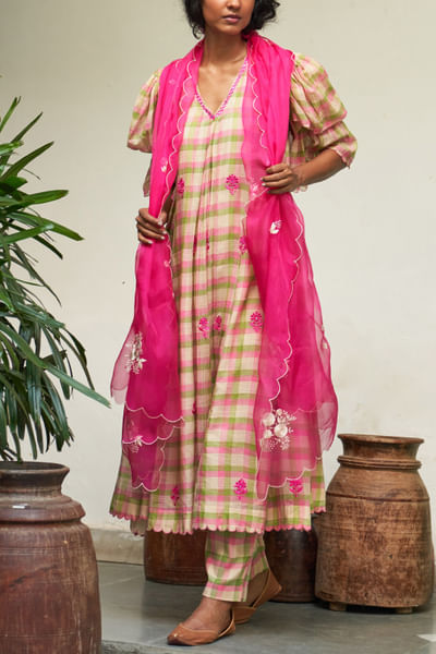 Pink and green floral detail check kurta set