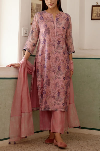 Pink floral and leaf printed kurta set