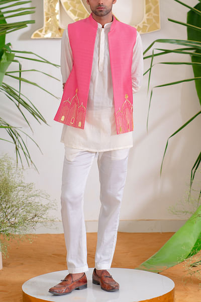 Pink motif embroidered bandi kurta set