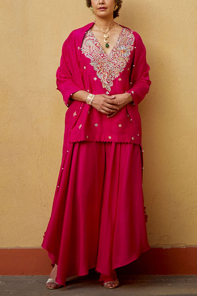 Pink resham embroidered kurta set