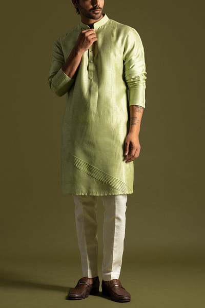 Pistachio green pintuck kurta set