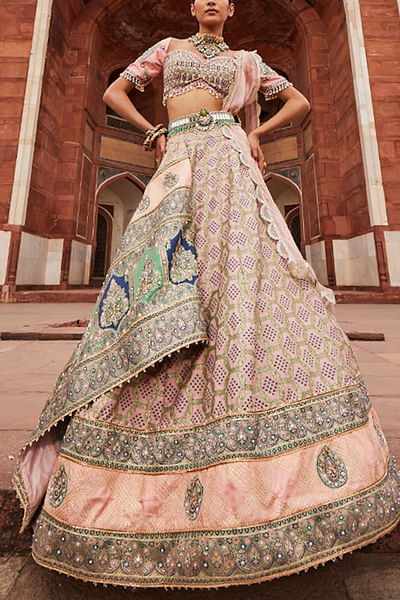 Powder pink banarasi bandhani lehenga set