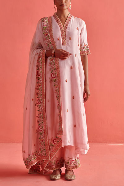 Powder pink leaf embroidery kurta set