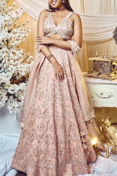 Varun Chakkilam Primrose pink embroidered lehenga set VACNOV2314