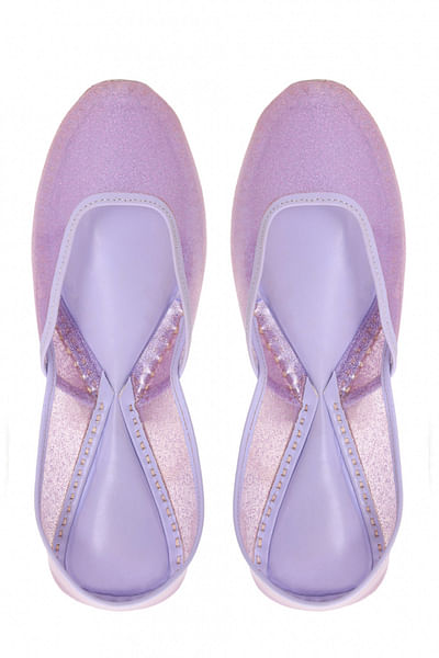 Purple sparkling juttis