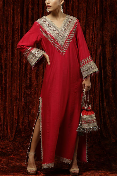 Rani pink gota embellished kaftan
