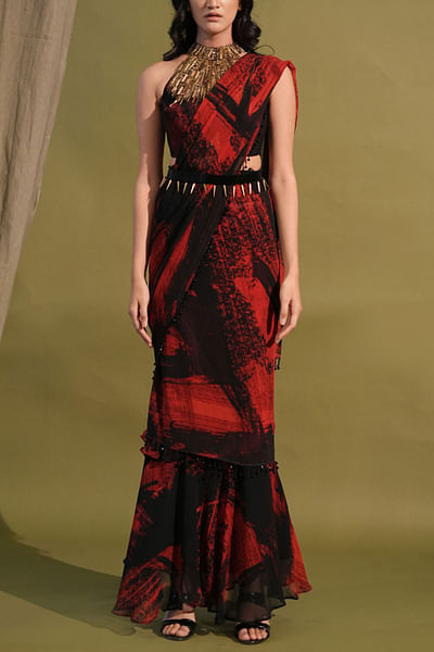 Red and black stroke printed sari set