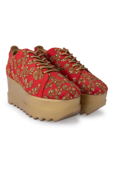 Anaar Red dabka pitta embroidery wedge sneakers ANRJUN23D1017