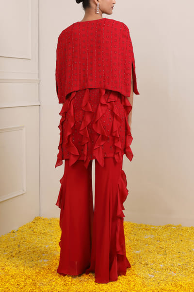 Miku Kumar Red embellished ruffled cape set MKUJAN24D106