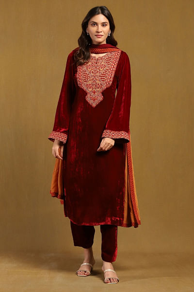 Red embroidered kurta set