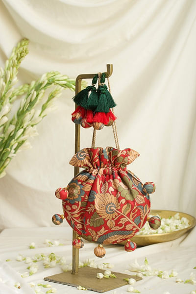 Red floral kalamkari print potli bag