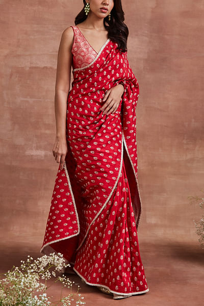 Red floral pearl embroidery sari set
