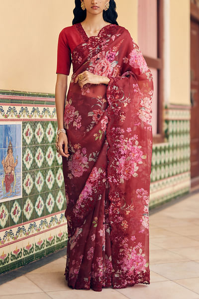 Red floral print scalloped sari set