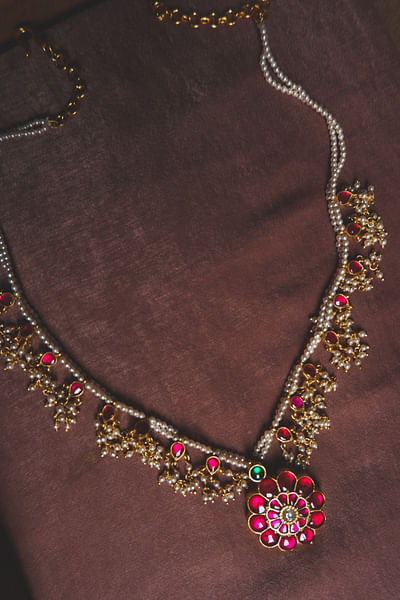 Red floral semi-precious stone necklace