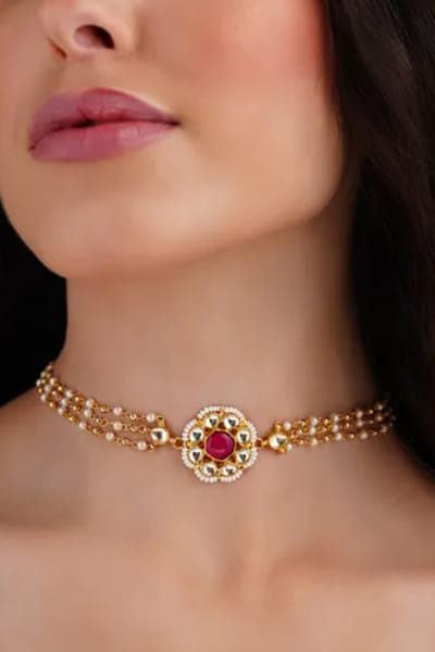 Red jadau choker