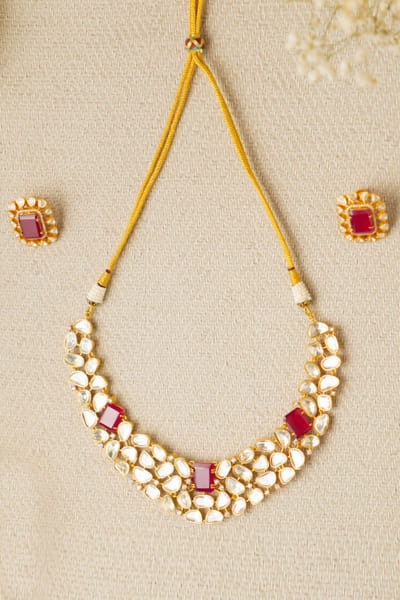 Red stone and kundan necklace set